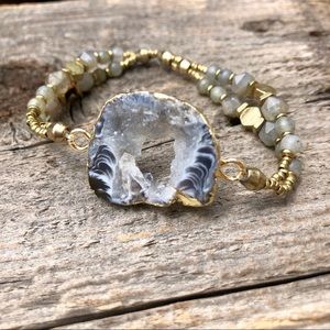 Jewelry - Druzy Agate Bracelet Labradorite Beads Jewelry - Druzy Agate Bracelet Labradorite Beads